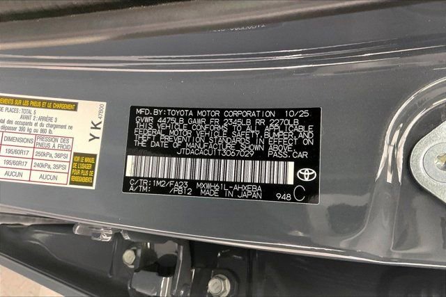 Used 2026 Toyota Prius Plug-In Hybrid FWD image 35