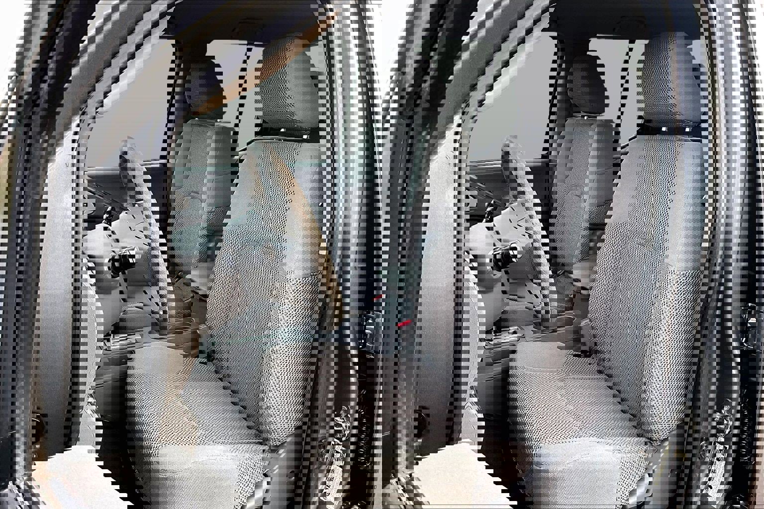 Used 2008 Nissan Frontier SE w/ SE Value Truck Pkg image 16