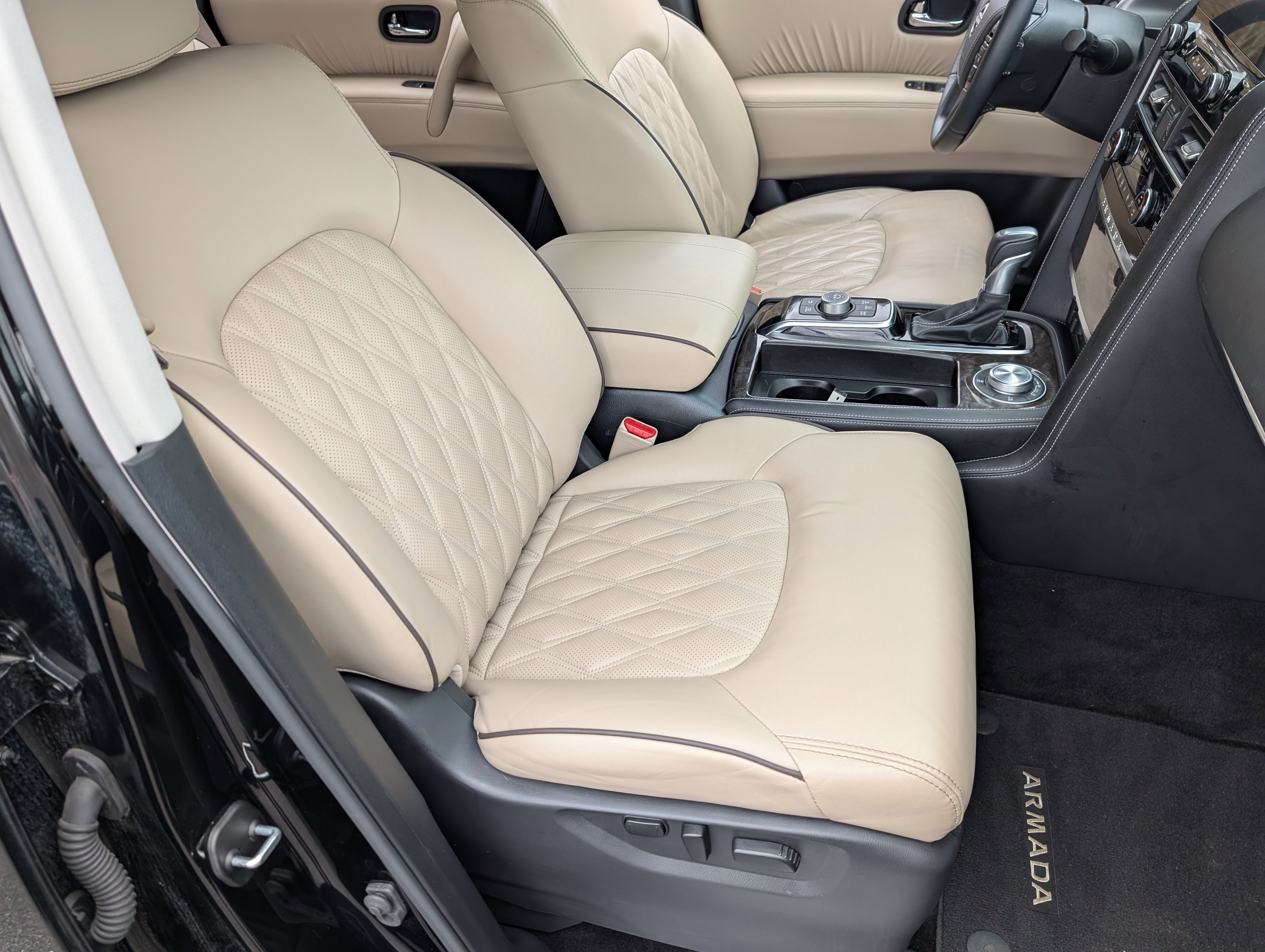 Used 2023 Nissan Armada Platinum w/ Captain's Chairs Package image 22