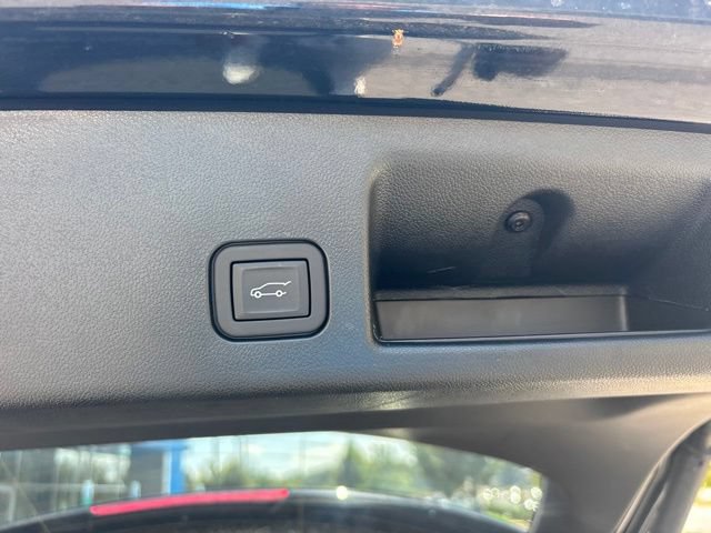 Certified 2024 Chevrolet Equinox EV RS FWD image 18