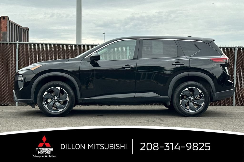 Used 2025 Nissan Rogue SV AWD/4WD image 10