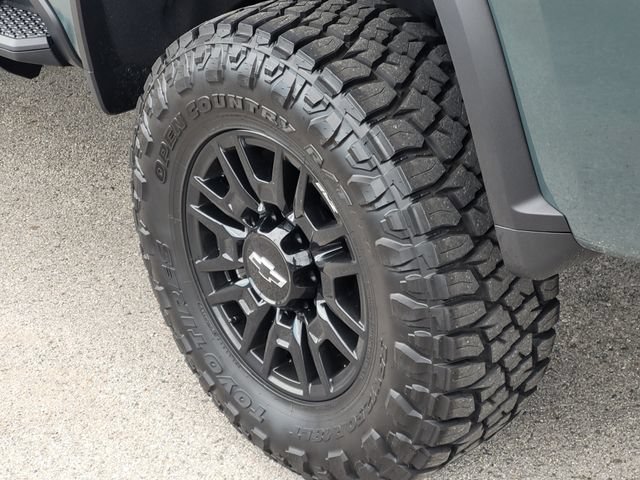Used 2026 Chevrolet Silverado 2500 ZR2 w/ LPO, Dark Essentials Package AWD/4WD image 7