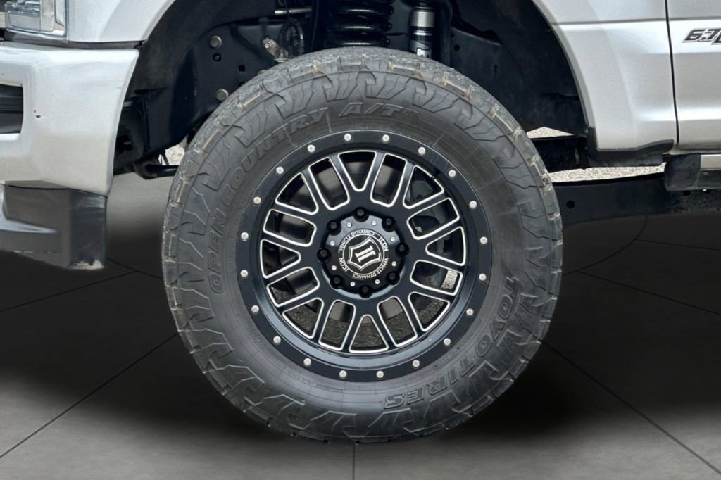 Used 2019 Ford F250 Platinum w/ Platinum Ultimate Package AWD/4WD image 28