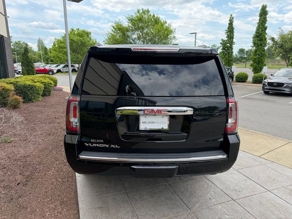 Used 2019 GMC Yukon XL Denali w/ Denali Ultimate Package AWD/4WD image 4