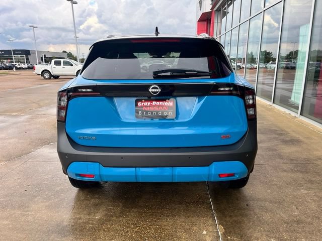 Used 2025 Nissan Kicks SR FWD image 3