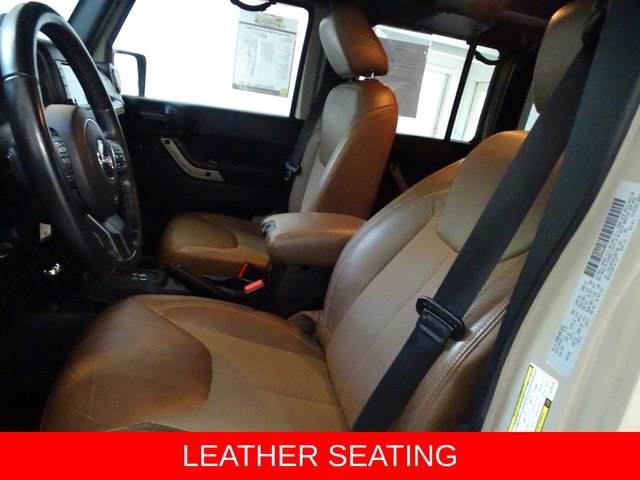 Used 2016 Jeep Wrangler Unlimited Sahara image 2