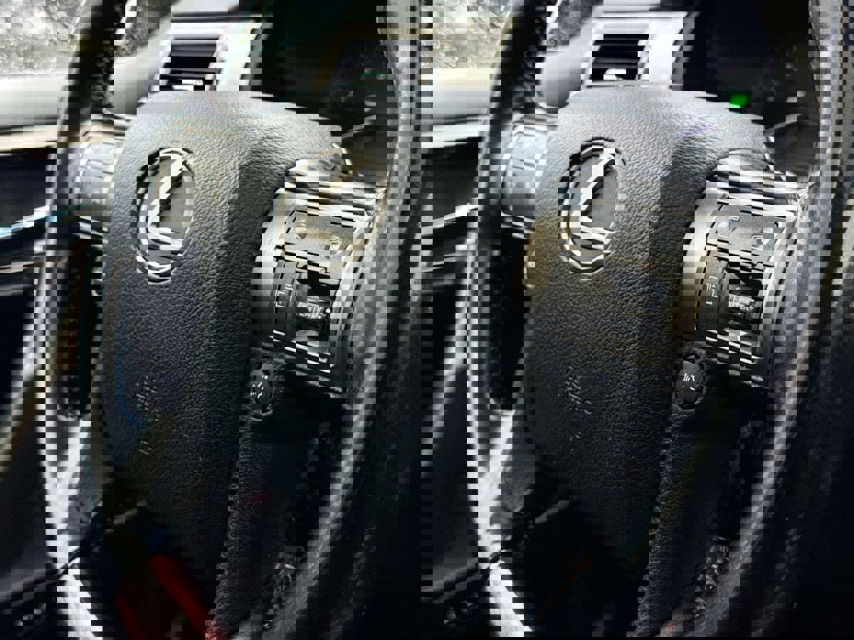 Used 2018 Lexus GX 460 4WD image 34