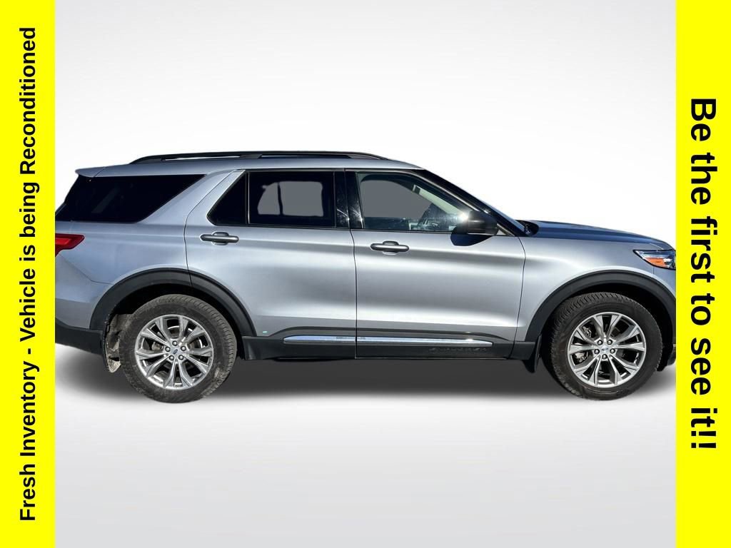 Used 2022 Ford Explorer XLT AWD/4WD image 5