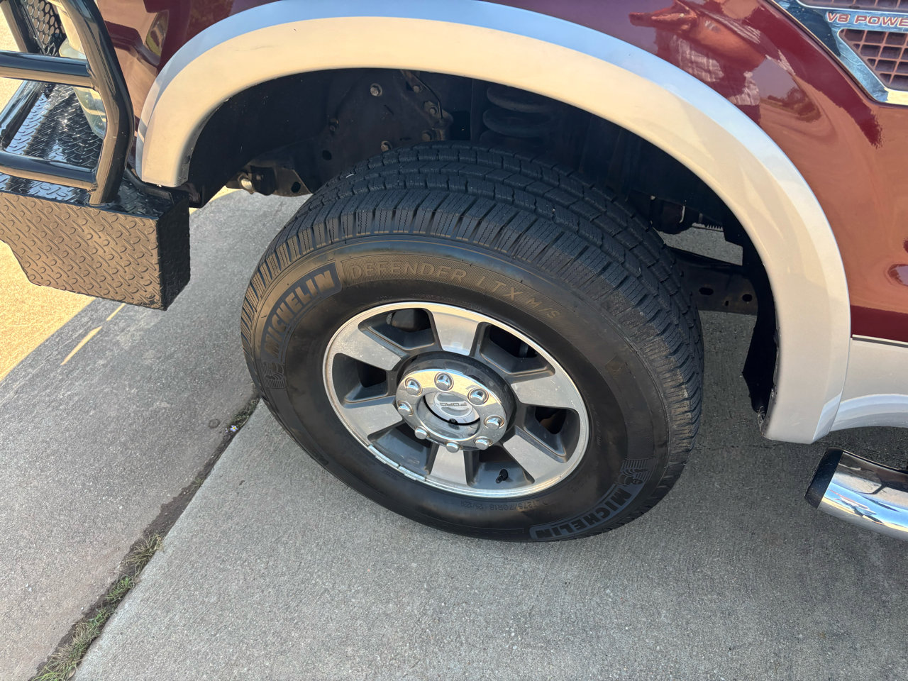 Used 2010 Ford F250 Lariat image 26