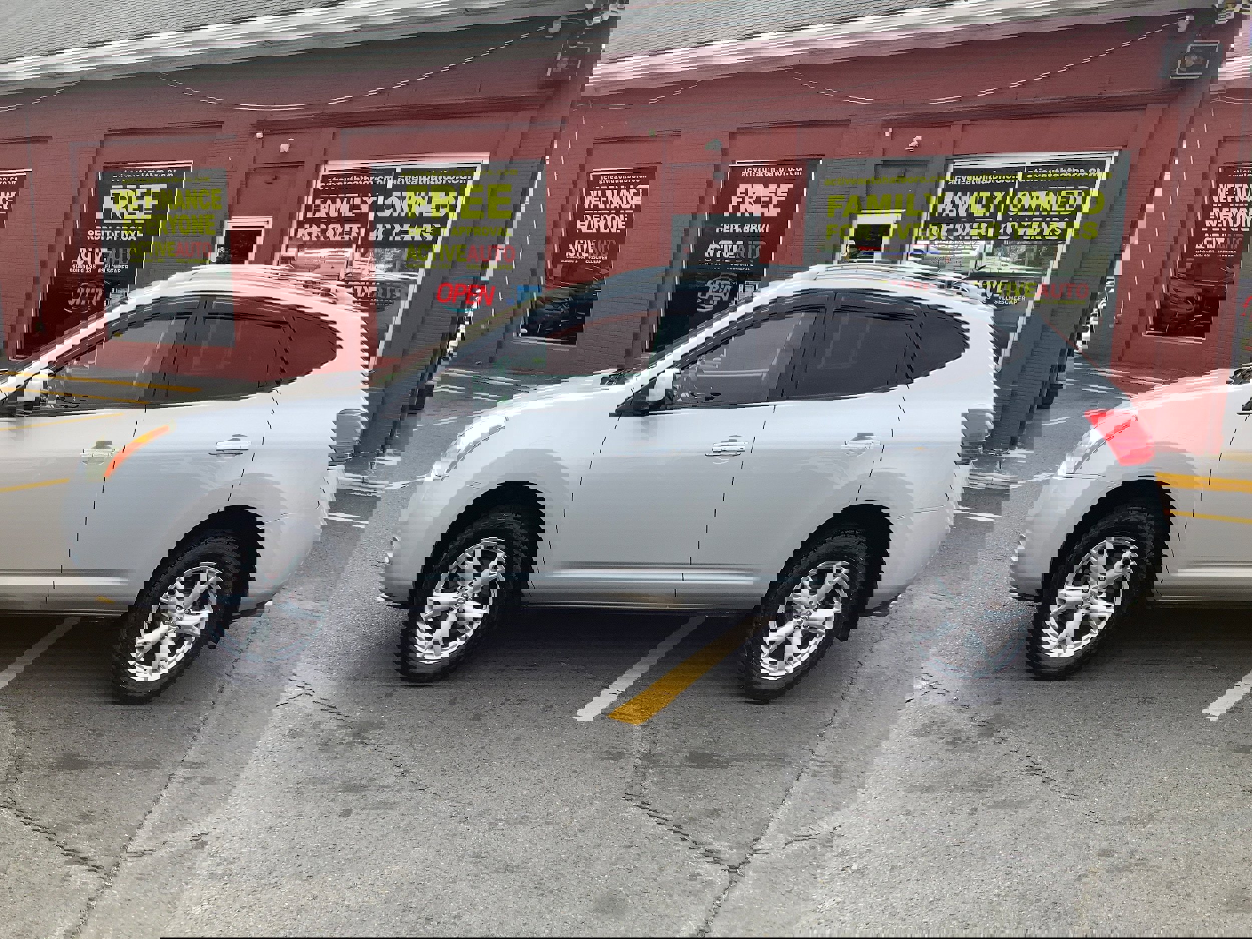 Used 2010 Nissan Rogue SL image 4