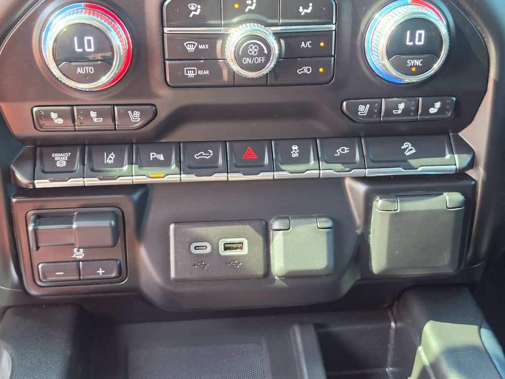 Used 2023 GMC Sierra 2500 AT4 w/ AT4 Premium Plus Package AWD/4WD image 27