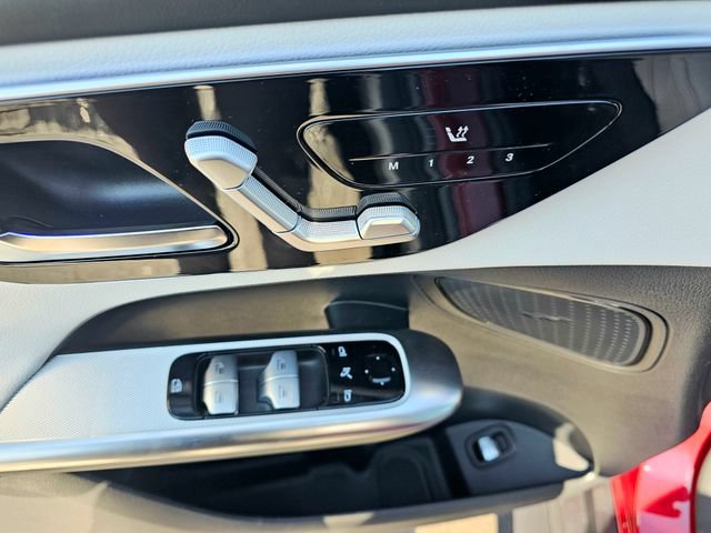 New 2026 Mercedes-Benz GLC 300 4MATIC image 14
