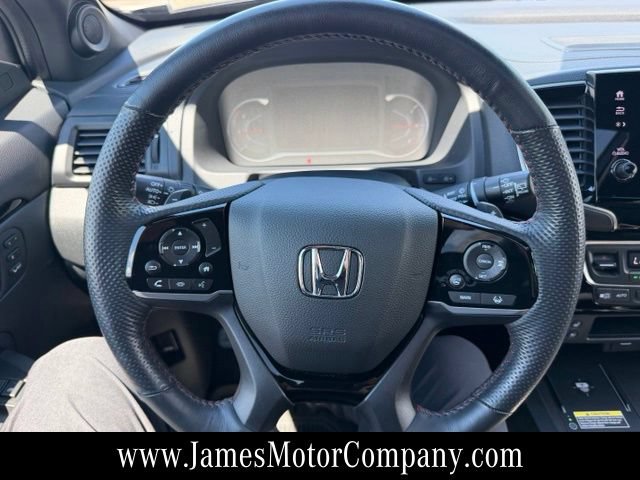Used 2025 Honda Passport Black Edition image 20