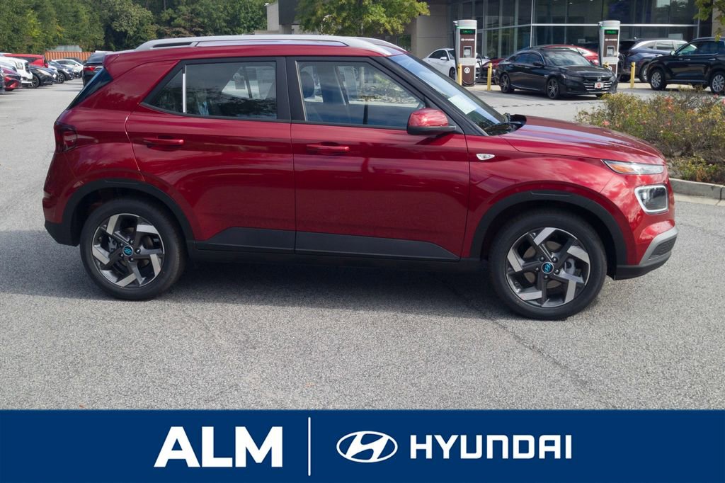 New 2025 Hyundai Venue Limited FWD image 5