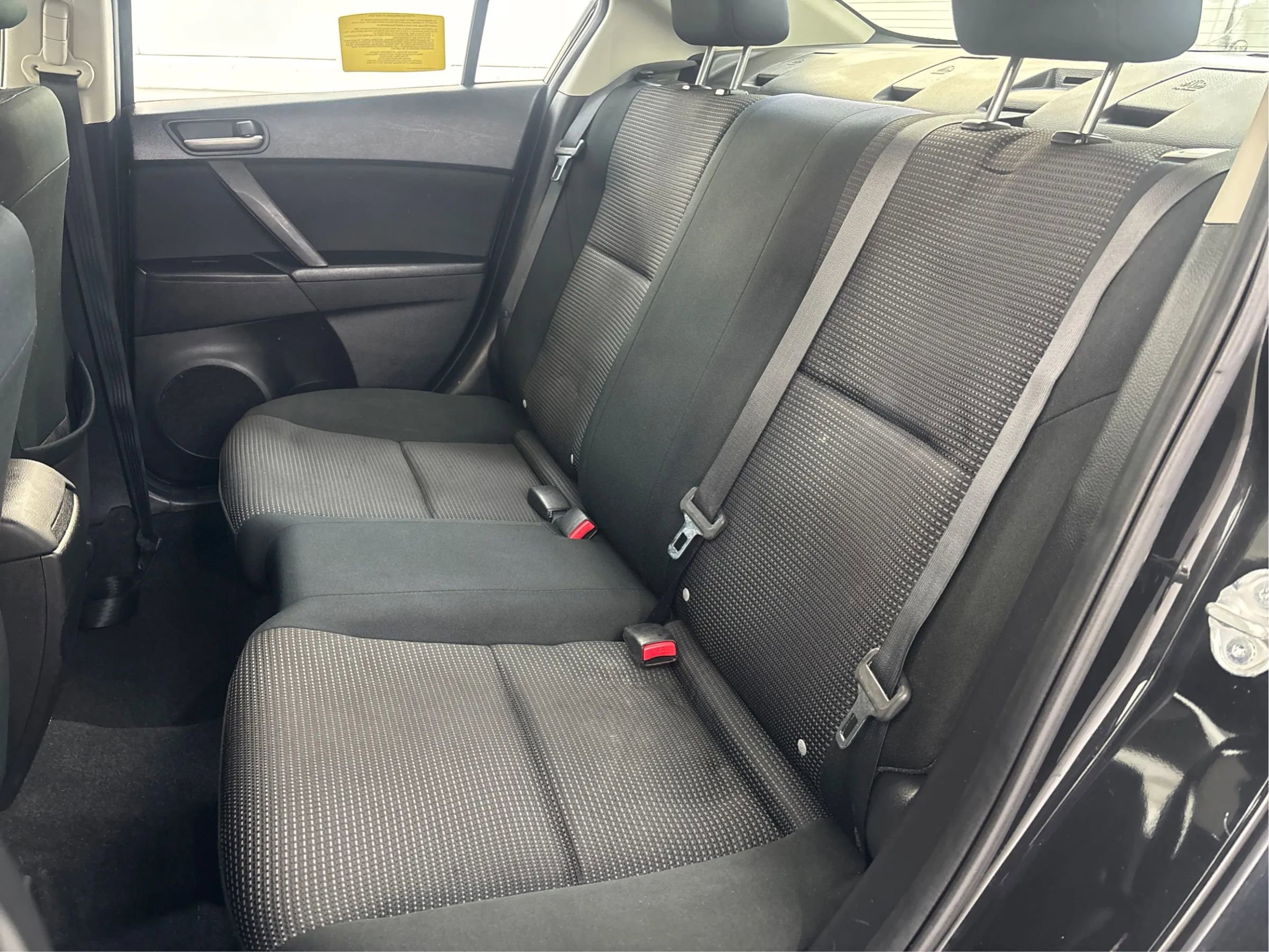 Used 2013 MAZDA MAZDA3 i Sport image 14