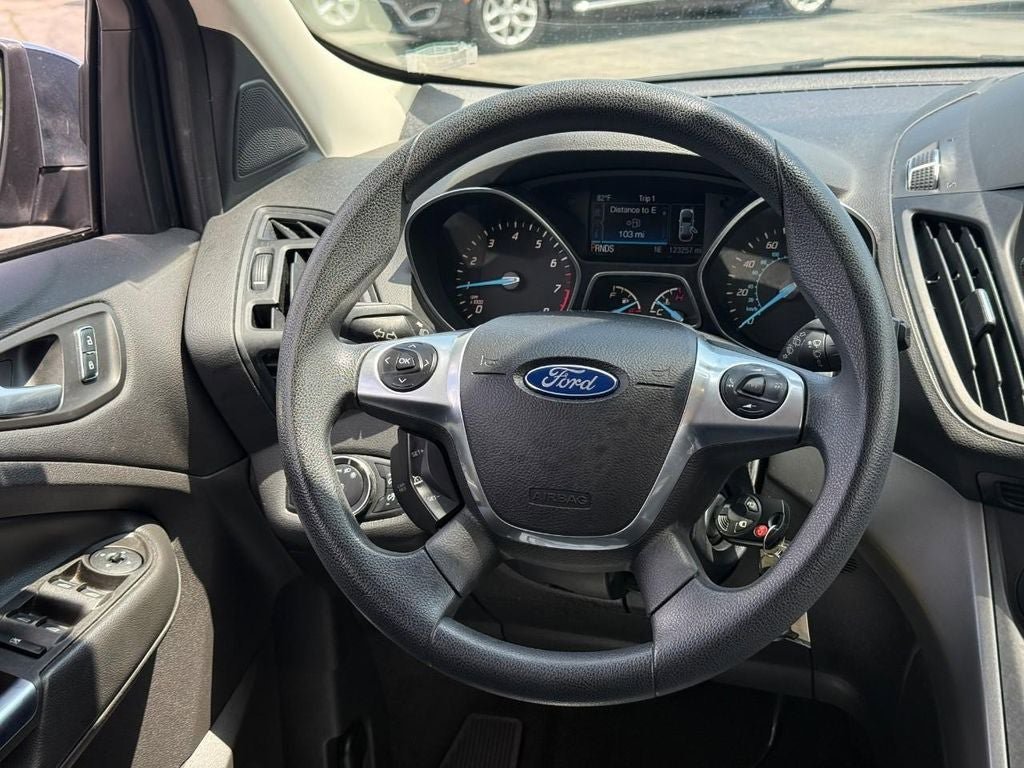 Used 2015 Ford Escape SE w/ SE Chrome Package FWD image 13