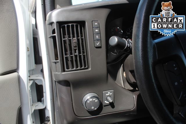 Used 2014 Chevrolet Express 3500 RWD image 21