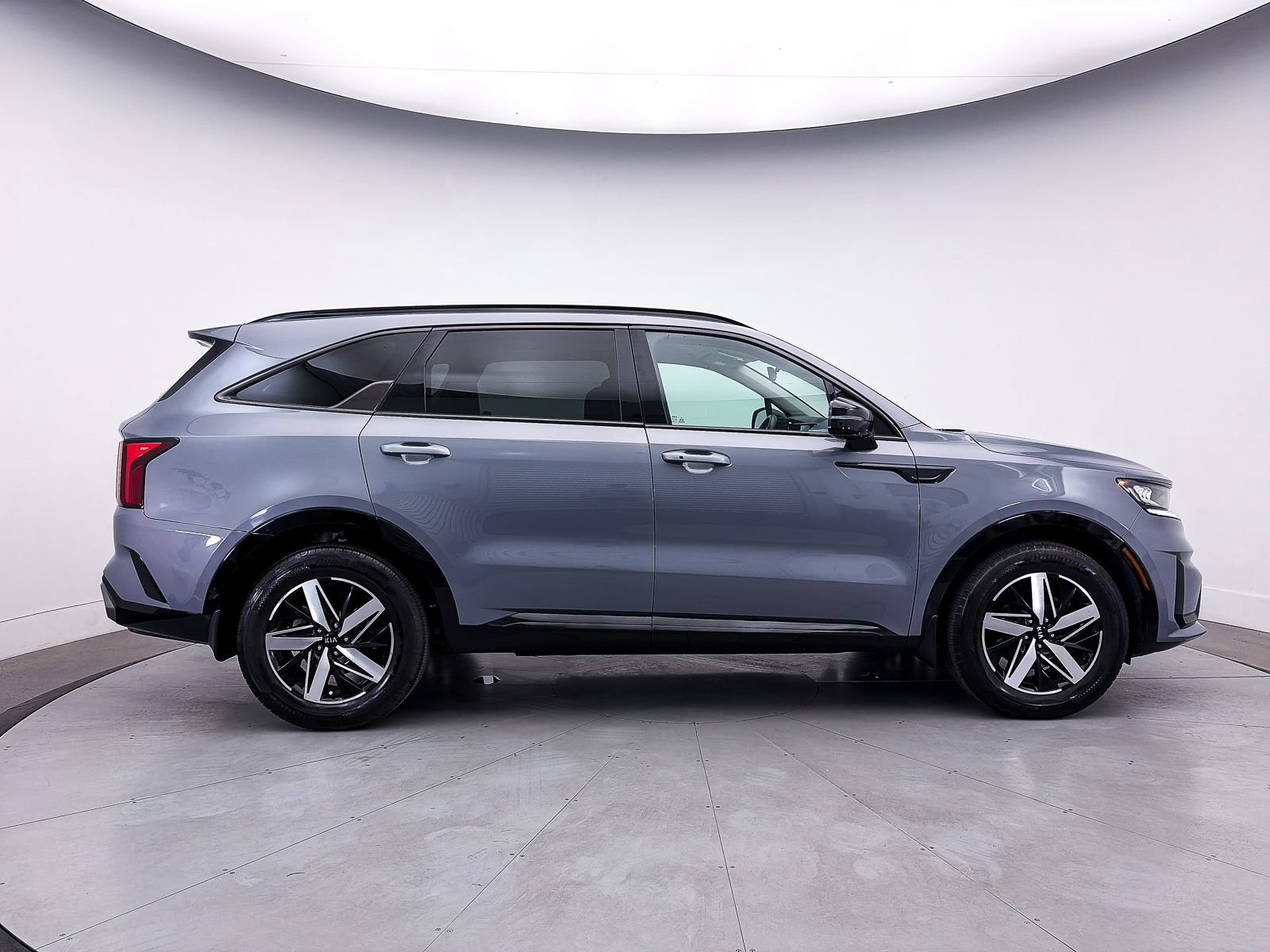 Used 2021 Kia Sorento S FWD image 43