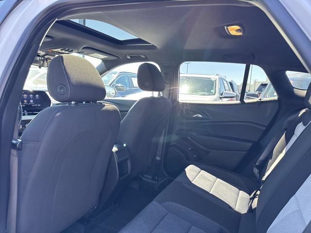 Used 2024 Chevrolet Trax RS w/ Sunroof Package FWD image 14
