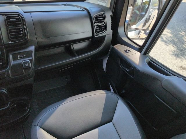 Used 2026 RAM ProMaster 2500 w/ Convenience Group FWD image 15