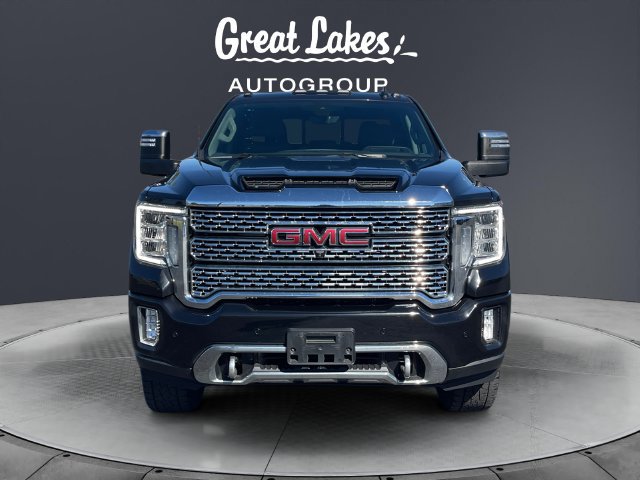 Used 2022 GMC Sierra 2500 Denali w/ Denali Black Diamond Edition AWD/4WD image 8