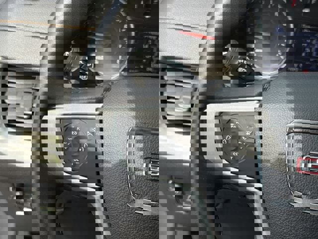 Used 2020 GMC Terrain SLE image 31