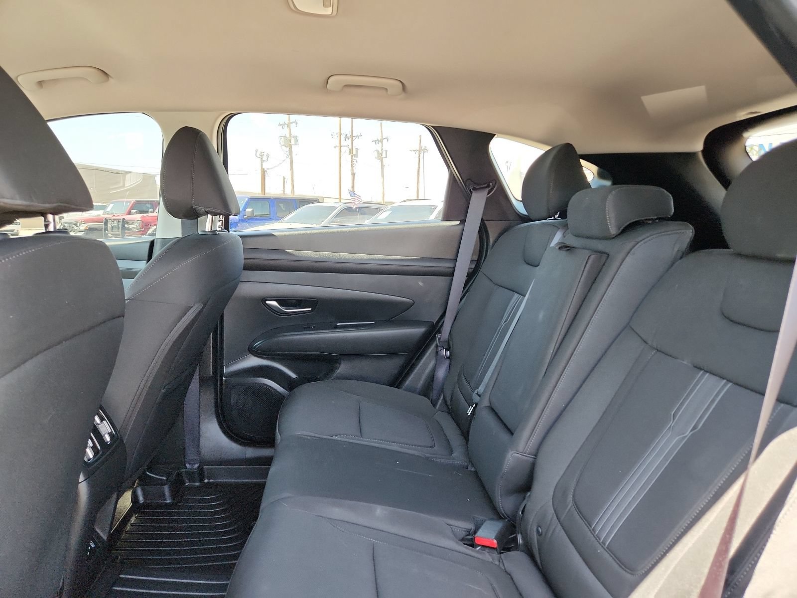 Used 2025 Hyundai Tucson SEL FWD image 8