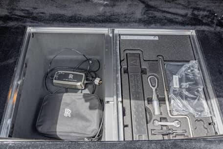 Used 2014 Rolls-Royce Phantom Drophead Coupe image 87