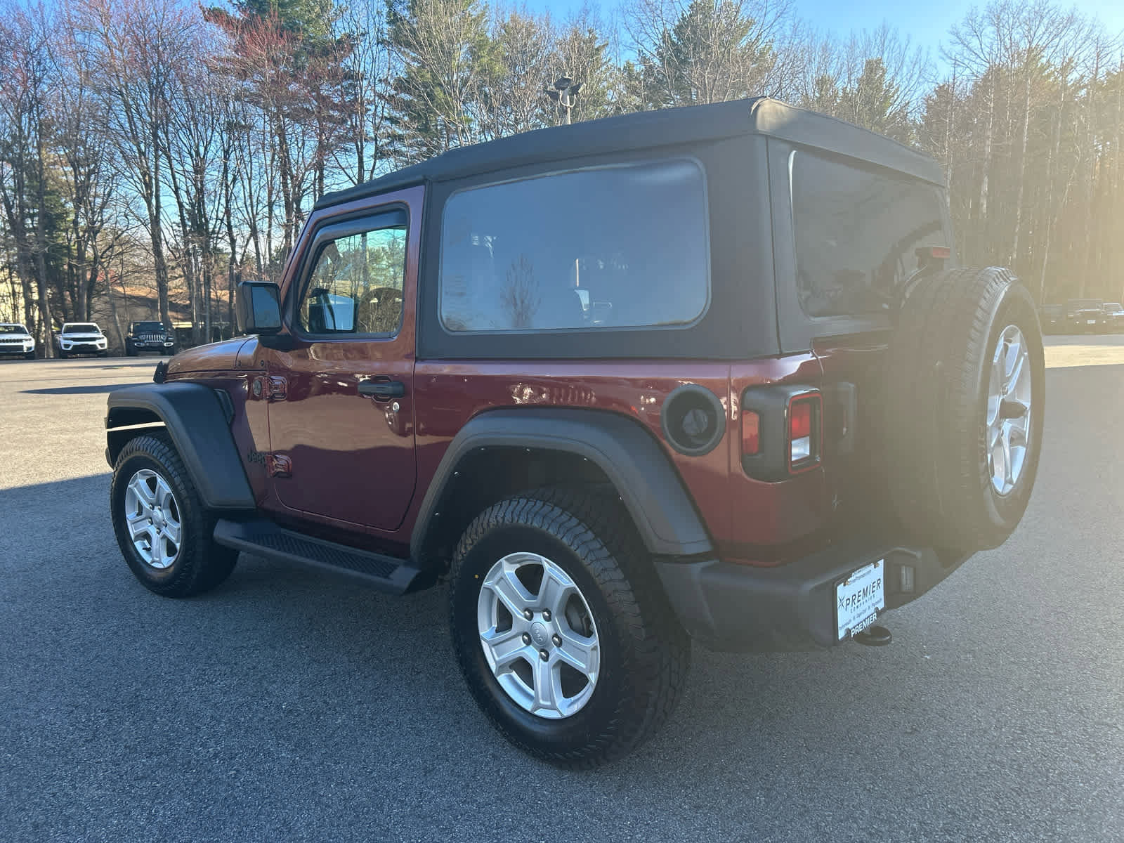 Used 2022 Jeep Wrangler Sport AWD/4WD image 10