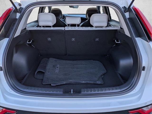Used 2024 Kia Niro EX Touring FWD image 7