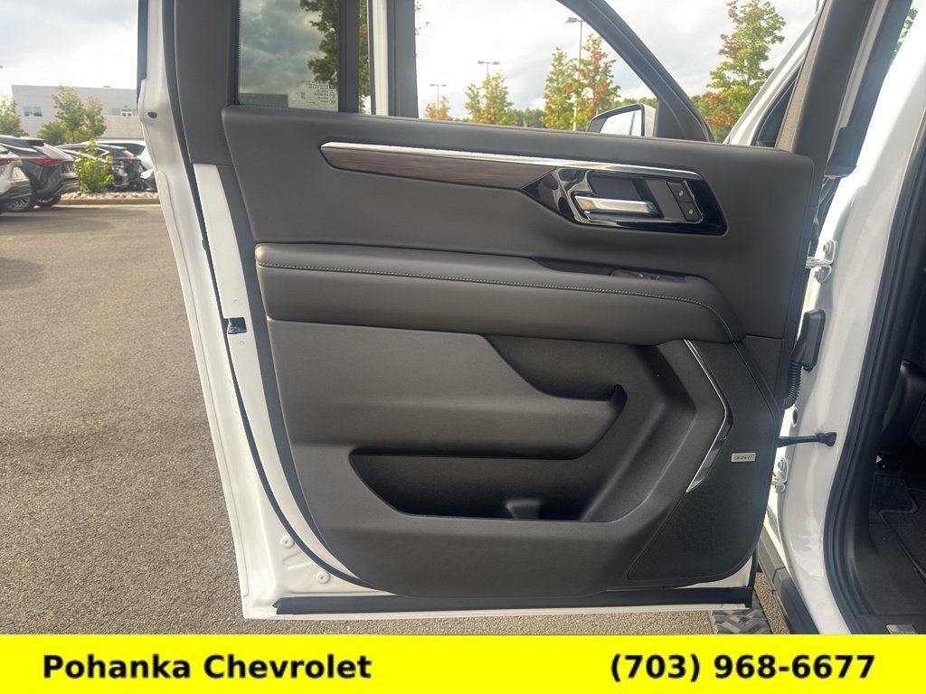 New 2026 Chevrolet Suburban Z71 w/ Comfort Package AWD/4WD image 26