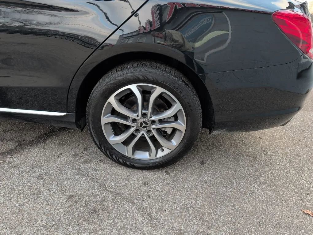 Used 2018 Mercedes-Benz C 300 C 300 4MATIC Sedan 4D w/ Premium Package image 10