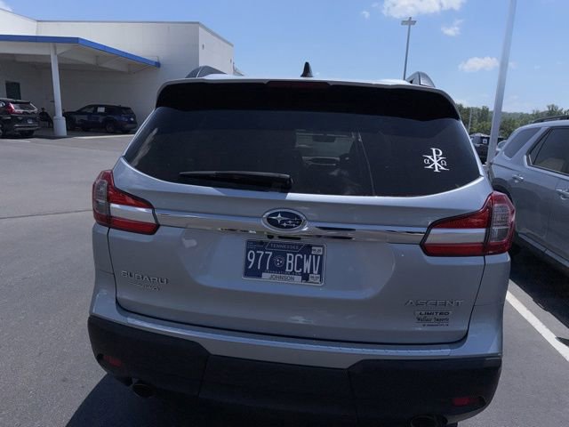 Used 2022 Subaru Ascent Limited w/ Technology Package AWD/4WD image 5
