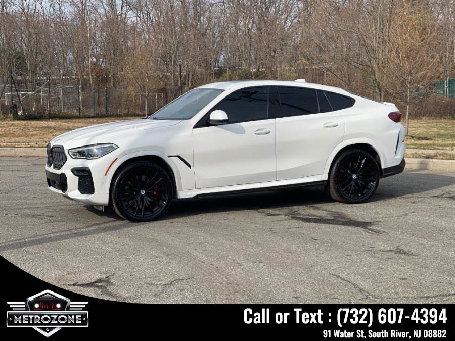 Used 2023 BMW X6 M50i w/ Executive Package image 5