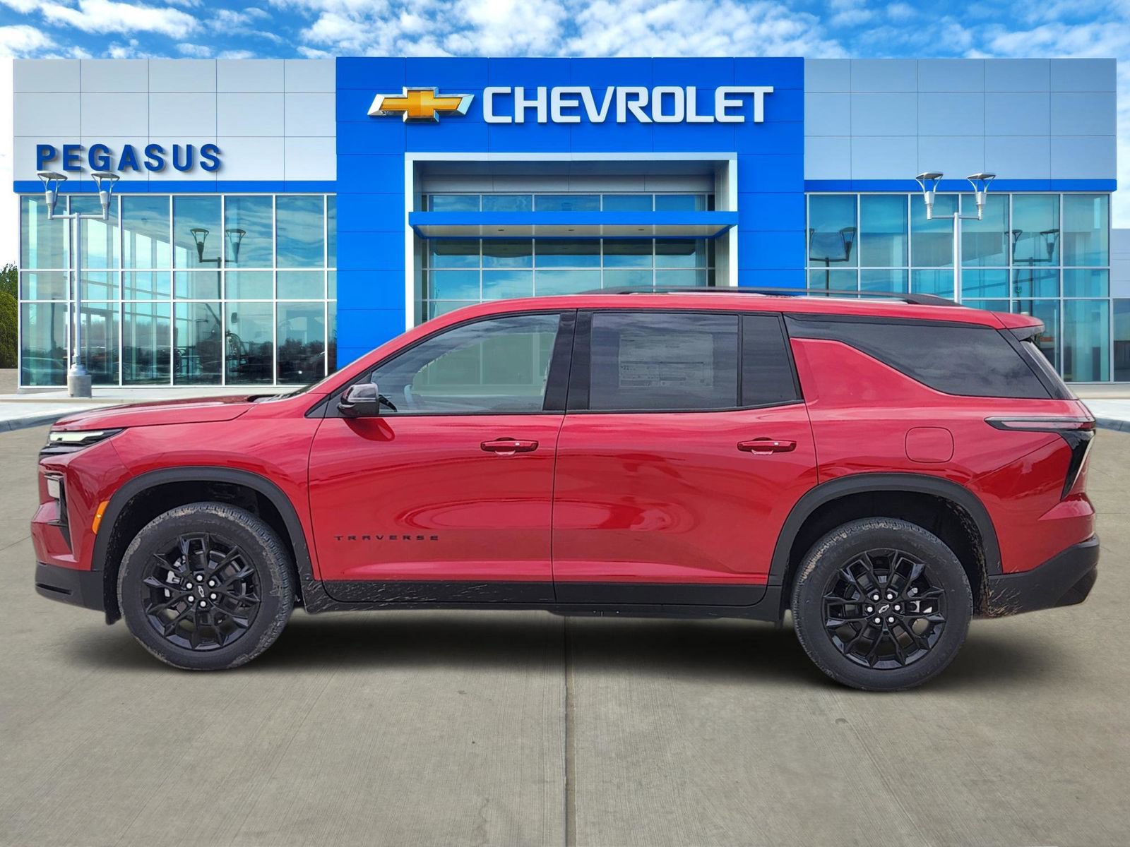 New 2026 Chevrolet Traverse LT w/ Midnight/Sport Edition FWD image 3
