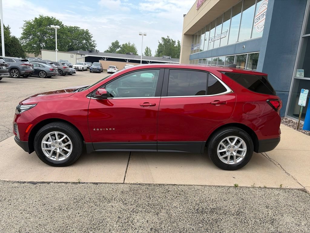 Used 2024 Chevrolet Equinox LT AWD/4WD image 5