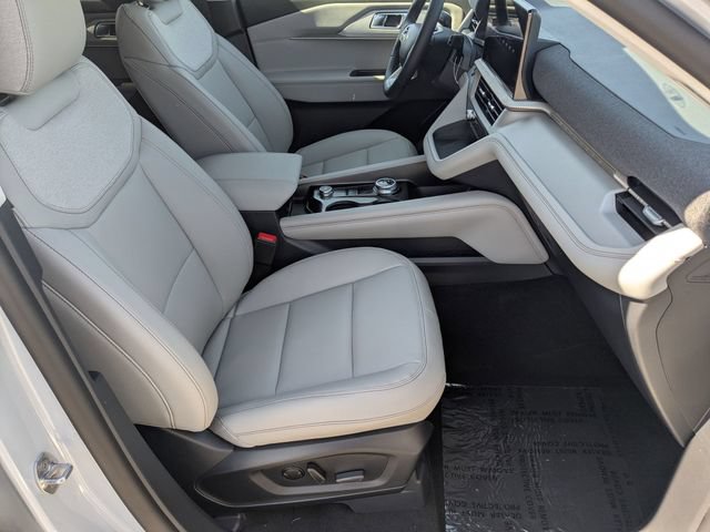 New 2026 Ford Explorer Active w/ Active Comfort Package AWD/4WD image 23