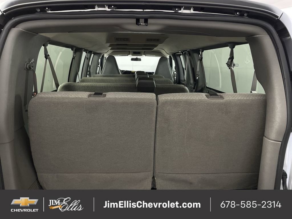 Used 2025 Chevrolet Express 3500 LS image 23