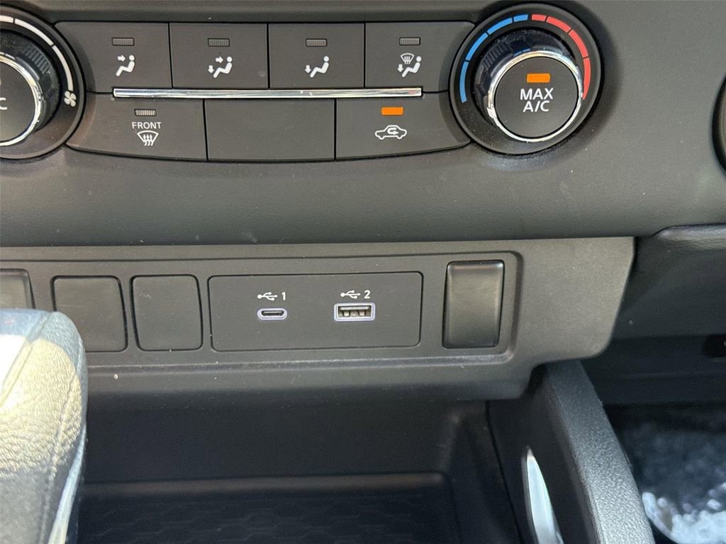 Used 2022 Nissan Frontier SV RWD image 34