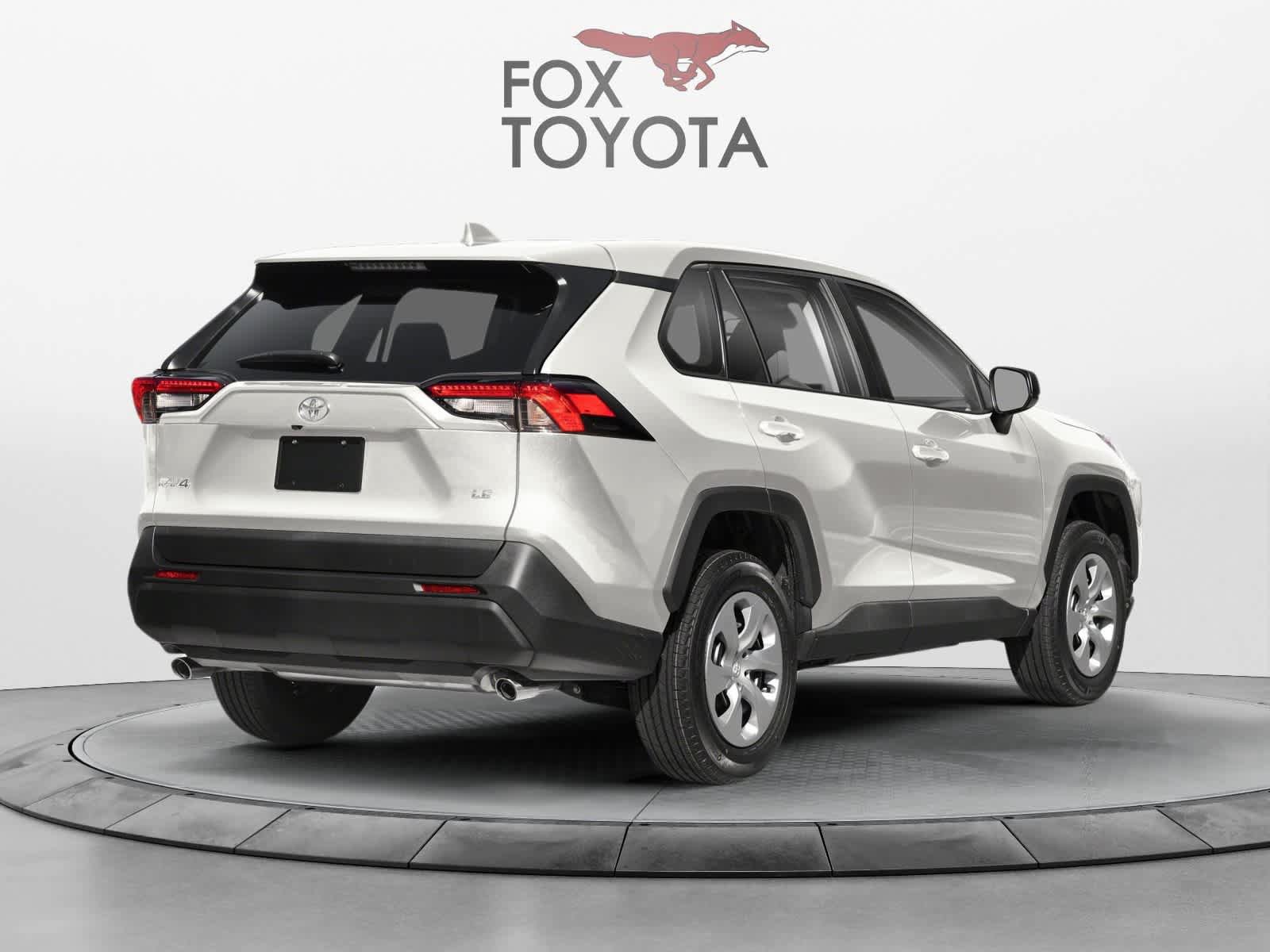 Used 2025 Toyota RAV4 LE AWD/4WD image 2