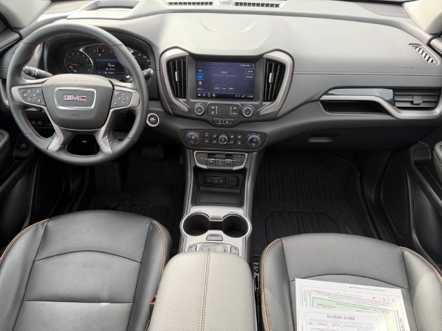 Used 2024 GMC Terrain AT4 w/ Tech Package AWD/4WD image 21