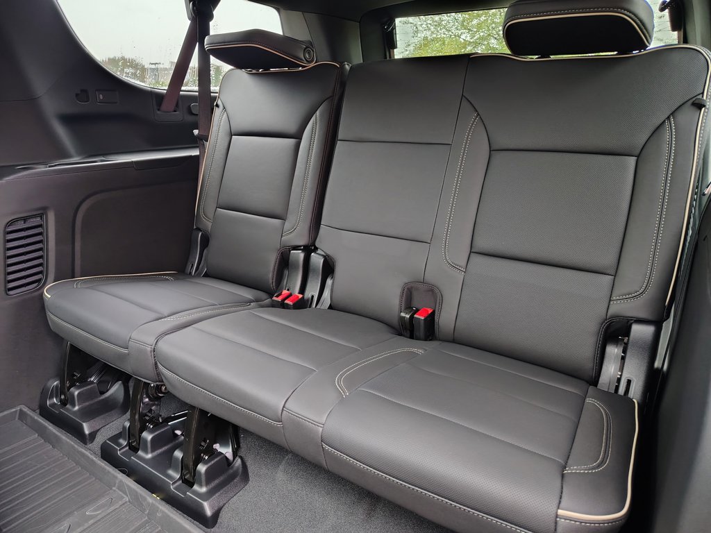 New 2027 GMC Yukon XL Elevation w/ Elevation Preferred Package AWD/4WD image 25