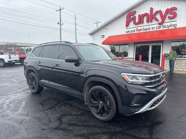 Used 2022 Volkswagen Atlas SE AWD/4WD image 1