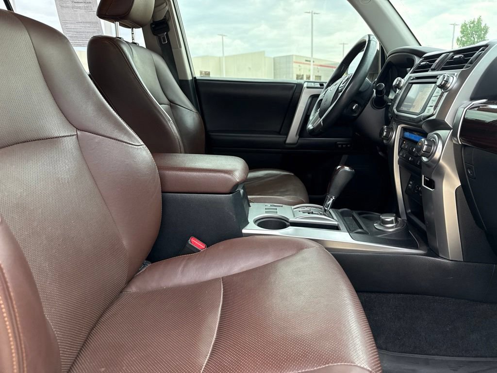 Used 2017 Toyota 4Runner Limited w/ Convenience Package AWD/4WD image 17