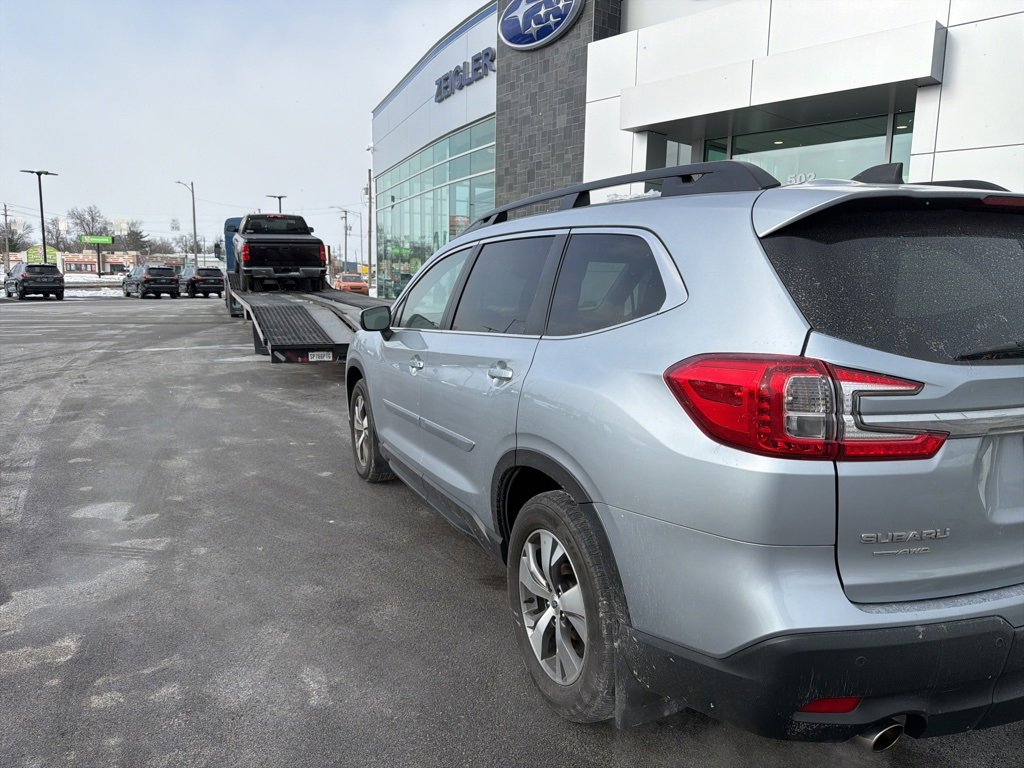 Certified 2023 Subaru Ascent Premium w/ Convenience Package image 4