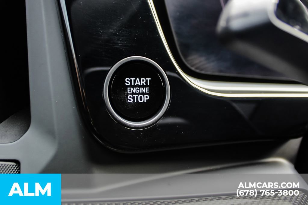 Used 2025 Porsche Cayenne GTS w/ Technology Package image 24