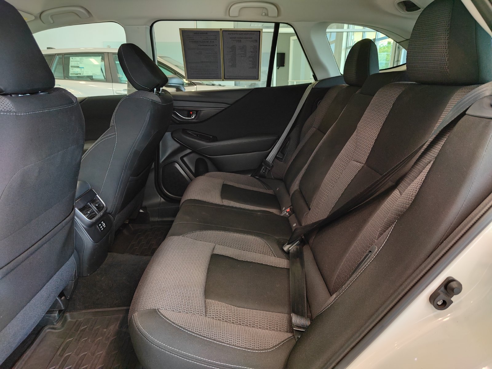 Used 2024 Subaru Outback Premium AWD/4WD image 10