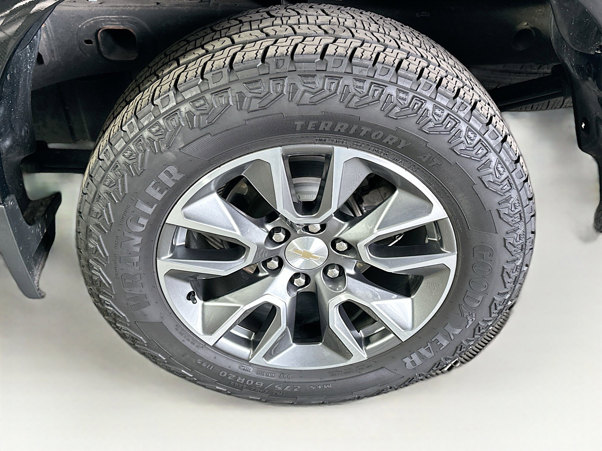 Used 2024 Chevrolet Silverado 1500 LT image 11