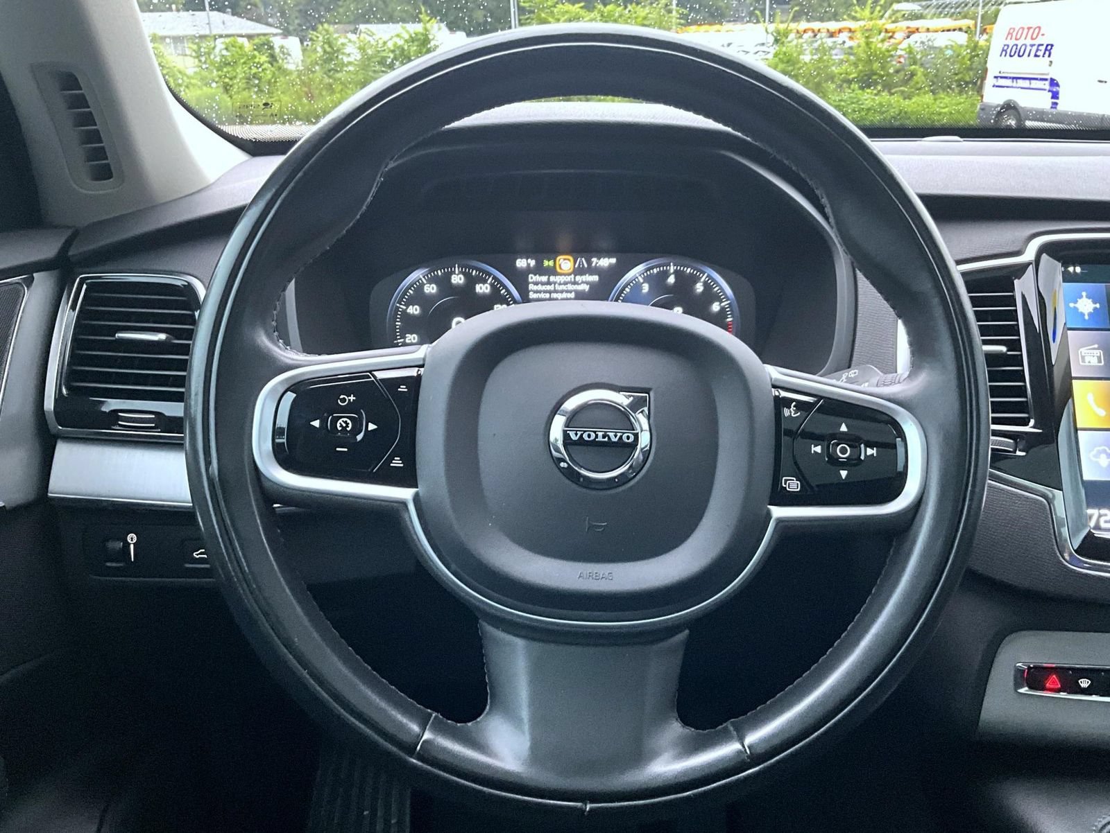 Used 2021 Volvo XC90 T5 Momentum w/ Advanced Package AWD/4WD image 12