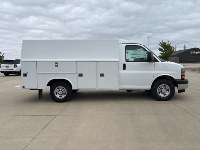 New 2025 Chevrolet Express 3500 w/ Power Convenience Package RWD image 33